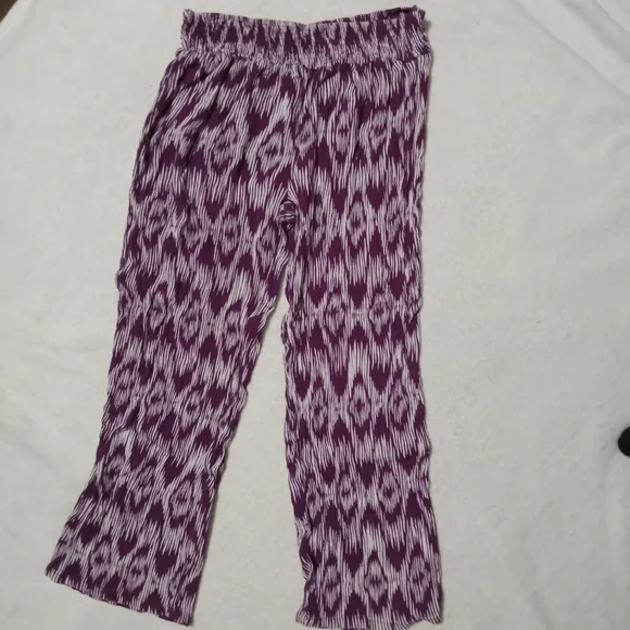 5 for $10 Venga Dark Purple & White Print 100% Rayon Wide Leg Pants - Picture 3 of 3
